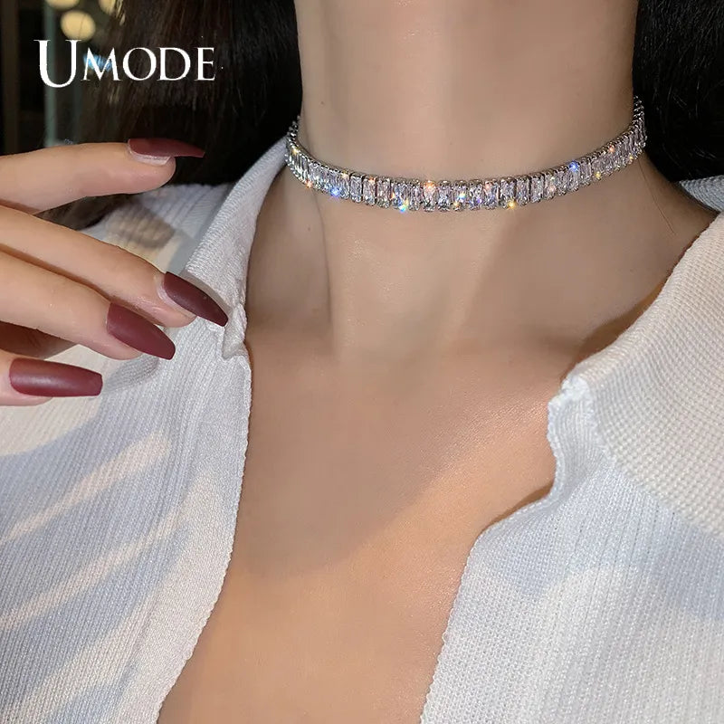 CHOKER CRAVEJADA em zircônias